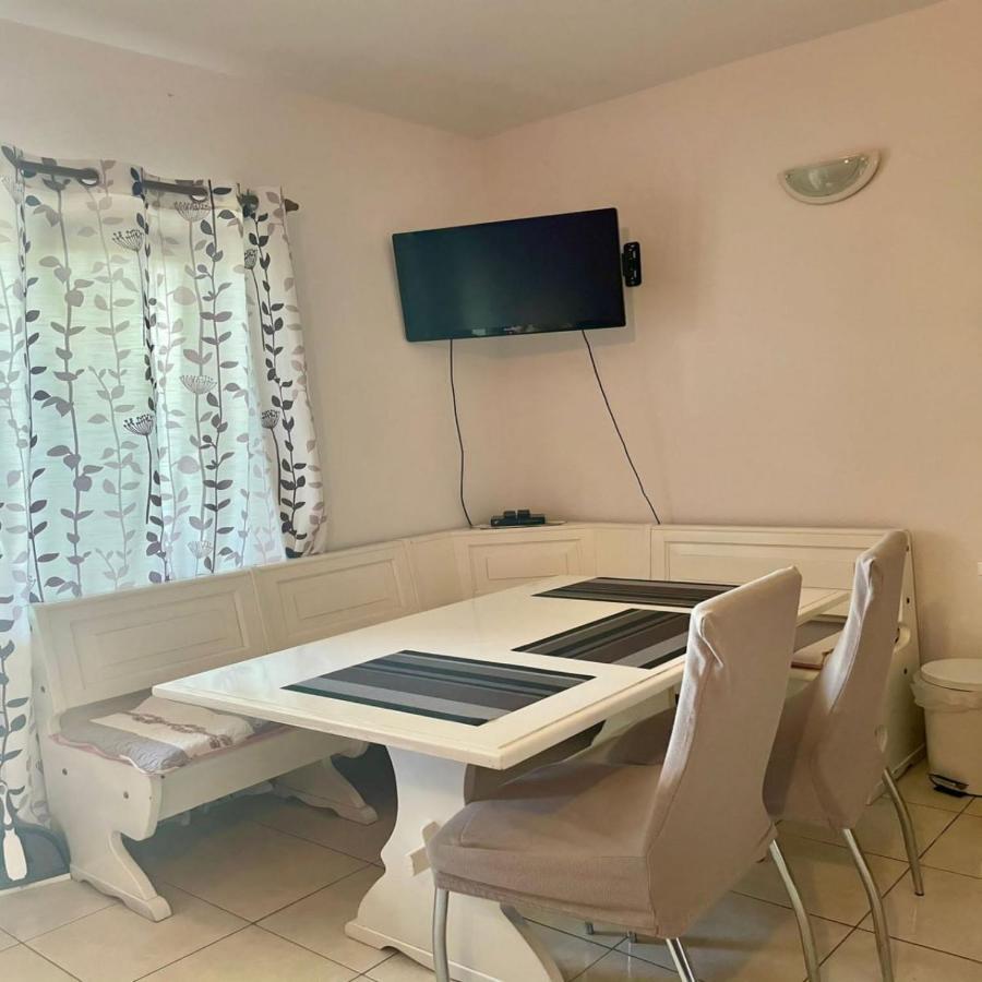 Ferienwohnung Demer Sweet Dreams Split Exterior foto